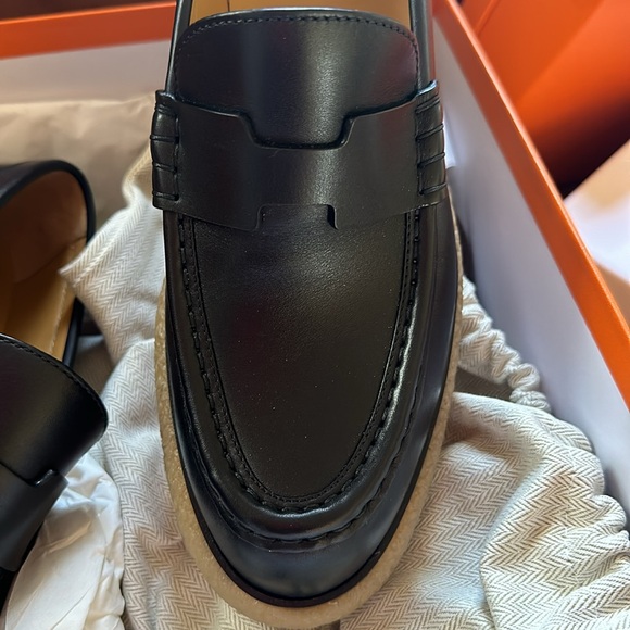 Hermes Fanny H Platform Loafers Noir Leather Womens EU 38 US 9 NIB - Picture 3 of 8